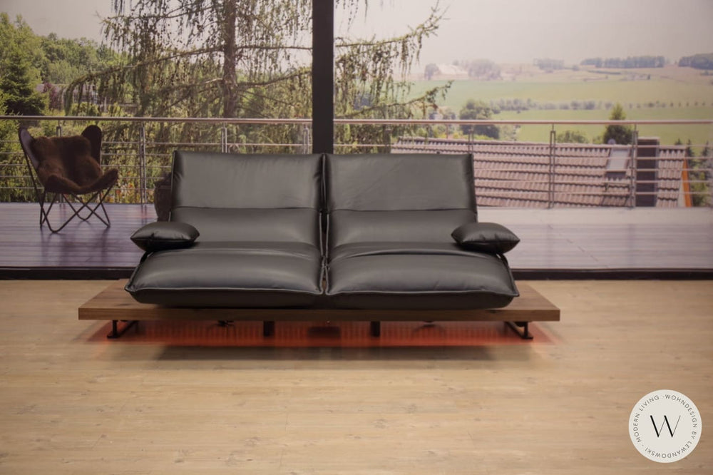 Modell Edit 2 in Leder A Soft noir Koinor