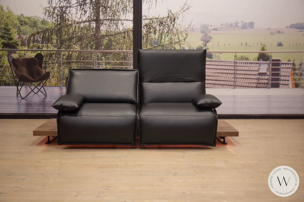 Modell Edit 2 in Leder A Soft noir Koinor