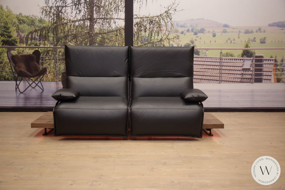 Modell Edit 2 in Leder A Soft noir Koinor