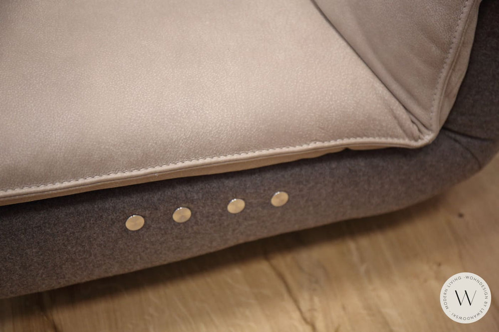 Modell Edon C2 Sofa in Leder A India rhino Koinor