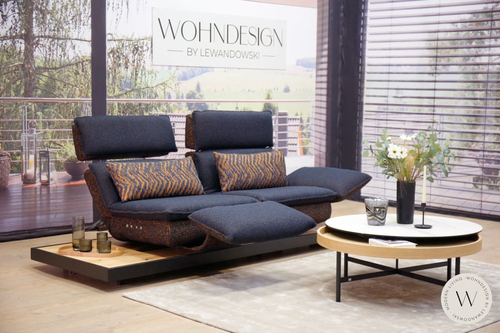 Modell Edon C5 Sofa in fine Stoff Noto + Feel Me Koinor