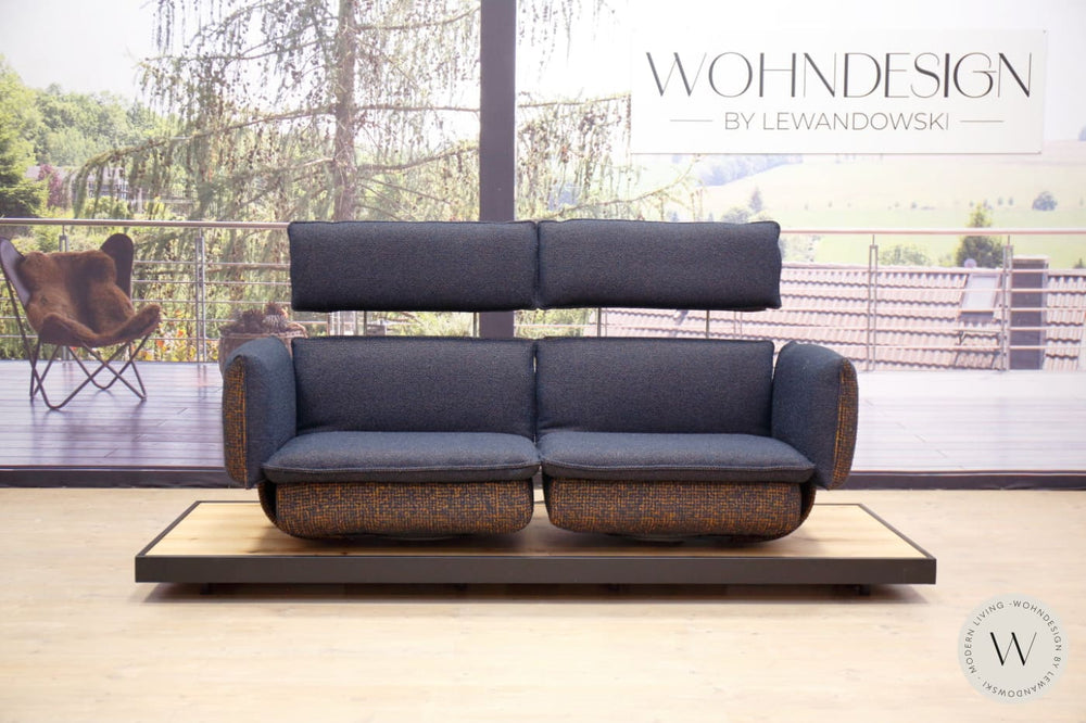 Modell Edon C5 Sofa in fine Stoff Noto + Feel Me Koinor