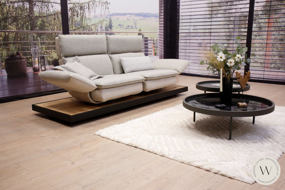 Modell Edon C5 Sofa in Stoff Kaleido mit Metallrahmen Koinor