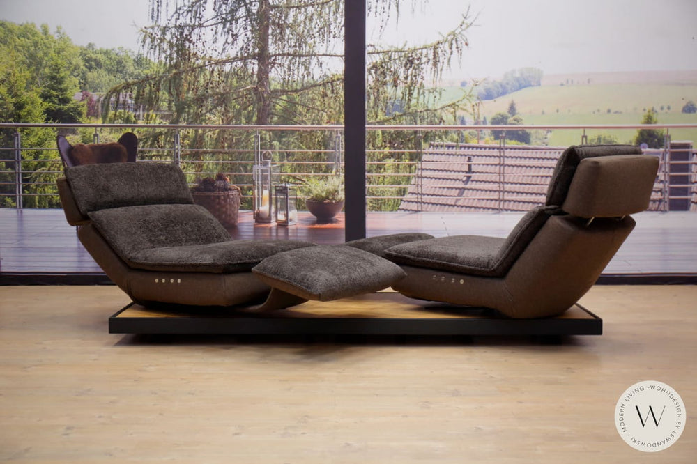 Modell Edon C5 Sofa in Stoff Space mit Metallrahmen Koinor