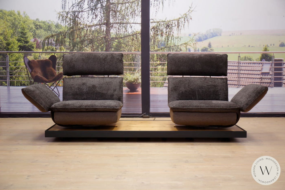 Modell Edon C5 Sofa in Stoff Space mit Metallrahmen Koinor
