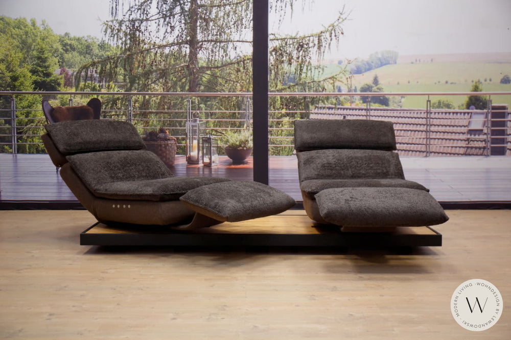 Modell Edon C5 Sofa in Stoff Space mit Metallrahmen Koinor