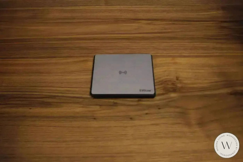 Modell Epos 3 in Leder A Soft crystal Koinor