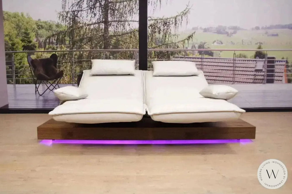 Modell Epos 3 Sofa C in Leder A Soft crystal Koinor