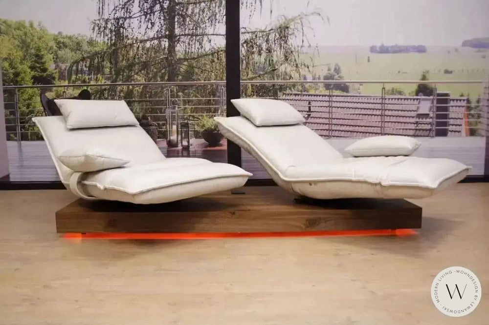 Modell Epos 3 Sofa C in Leder A Soft crystal Koinor