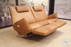 Modell Evita Sofa EHM in Leder B Toro whisky Koinor