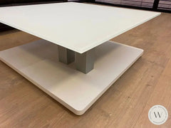 Modell H 833 reinweiß Ronald Schmitt