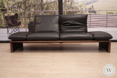 Modell Harriet Sofa BH in Leder A Tara noir Koinor