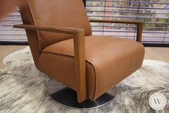 Modell Icarus 2 Sessel in Leder D Velvet bourbon Koinor