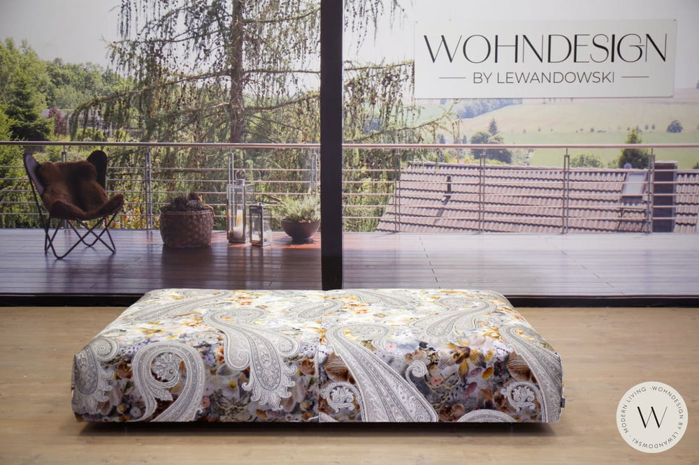 Modell Iwan Sofa in Stoff Paisley umbra Bullfrog