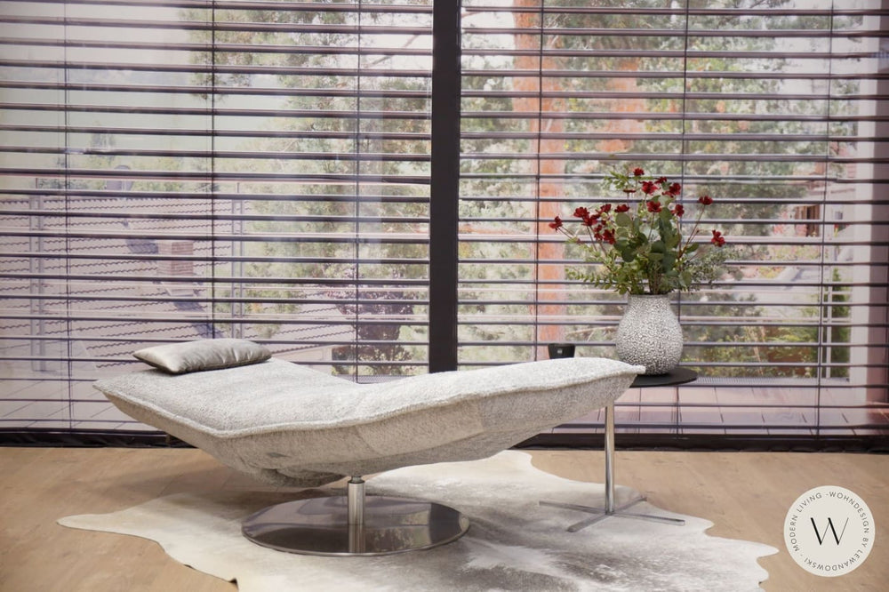 Modell Joplin Relaxliege in Stoff inkl. Nackenkissen Koinor