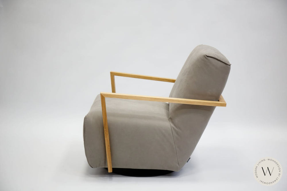 Relaxsessel Modell Twister inkl. Hocker in Leder Alpaca Bullfrog