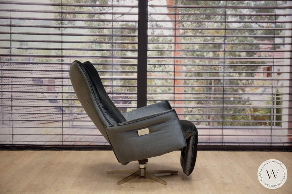 Relaxsessel Swan VM2 in Stoff Universe 13-98 Koinor