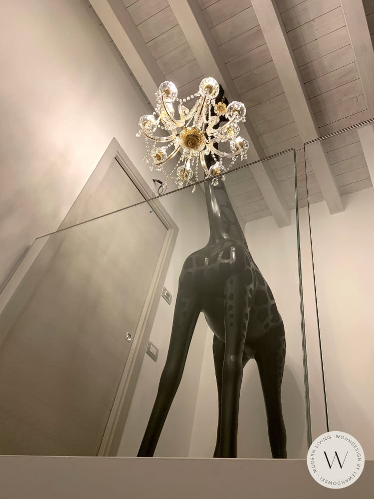 Stehleuchte GIRAFFE IN LOVE M - 265 cm hoch weiß (indoor) qeeboo